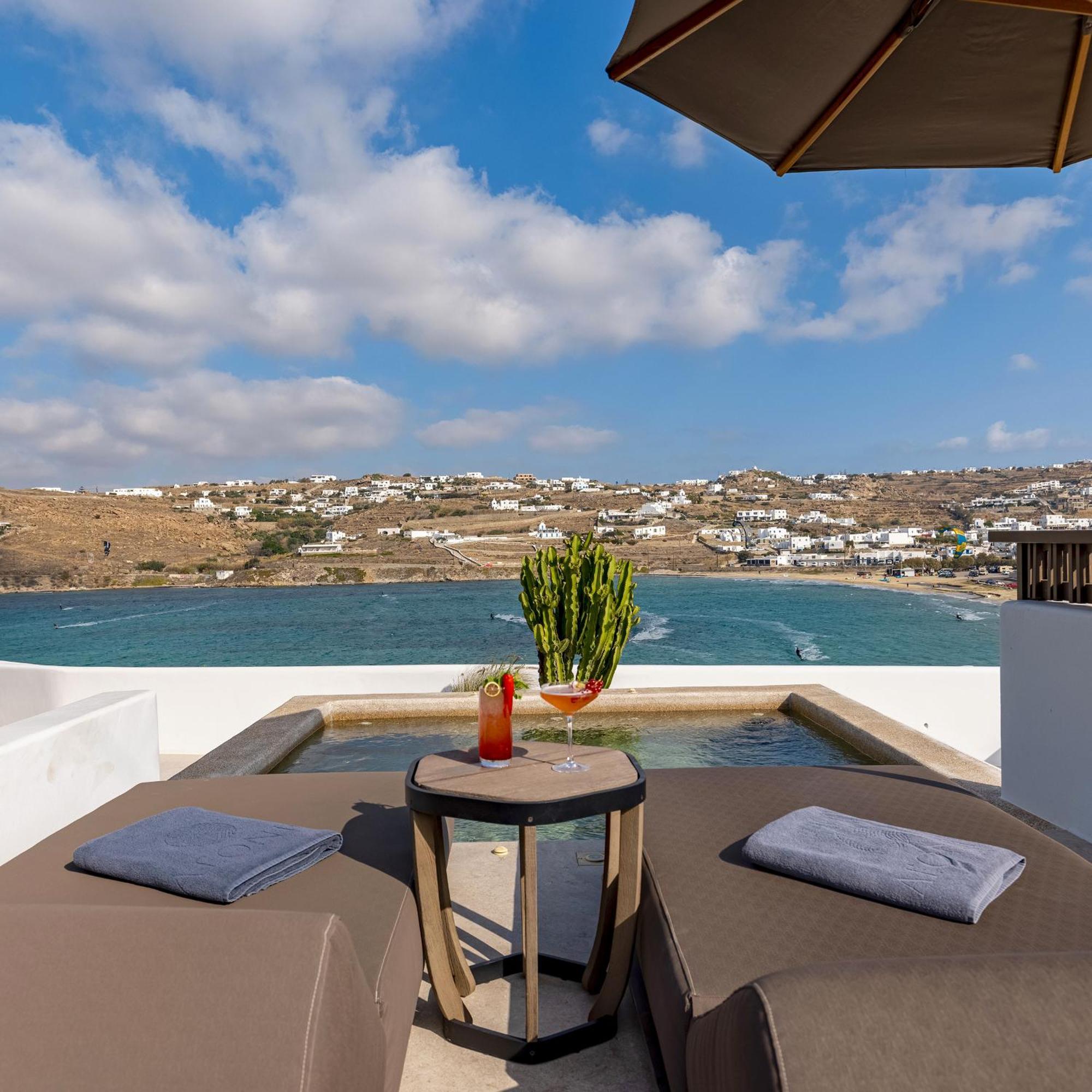 Aeonic Suites And Spa Mykonos Town Exterior photo